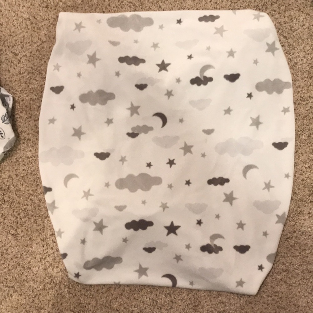 Diaper changing cover bundle - Picture 2 of 6
